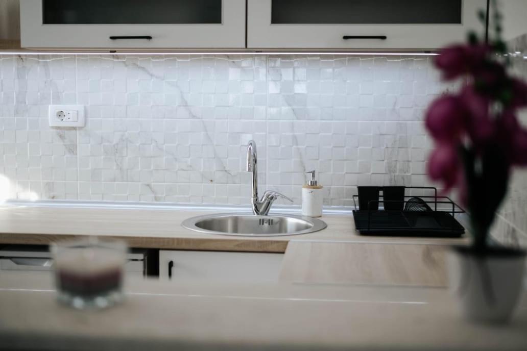 Apartmani Vittoria 巴尔 外观 照片