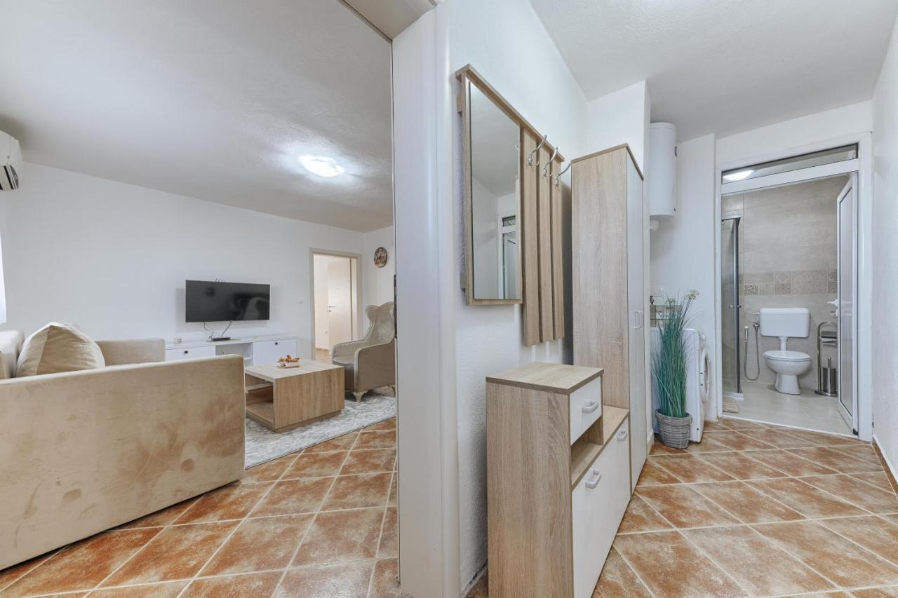 Apartmani Vittoria 巴尔 外观 照片
