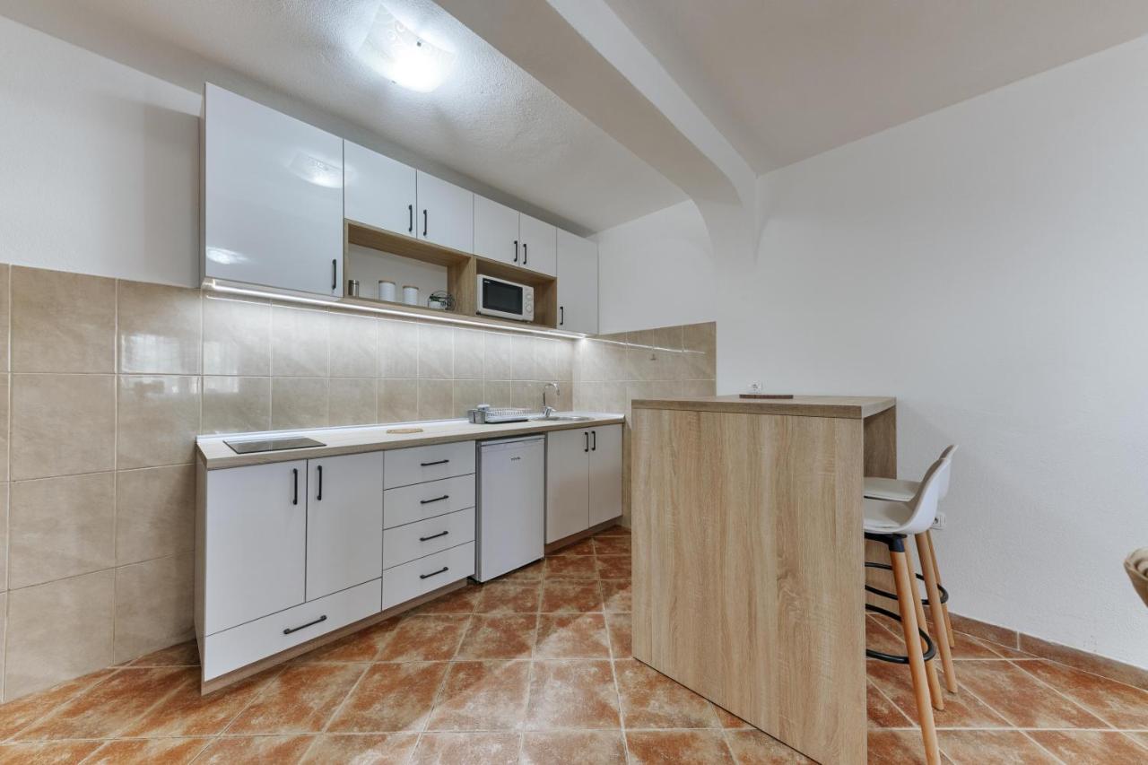 Apartmani Vittoria 巴尔 外观 照片